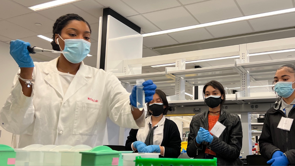 Talayah Evans in lab